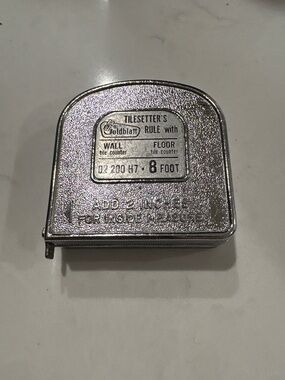 Lufkin Tilesetter’s rule with Wall and floor counter marks